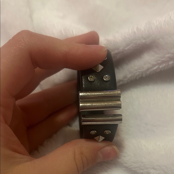 Swarvoski Hello kitty Sanrio goth Black leather Studded Bracelet - Picture 4 of 7